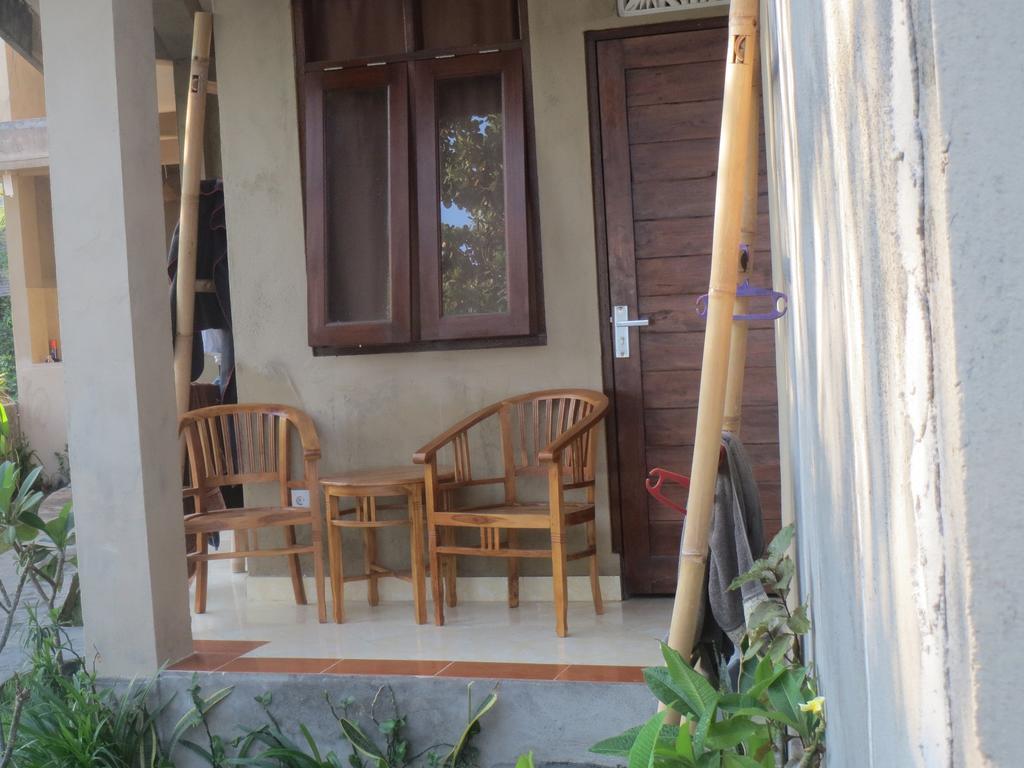 Amed Sari Beach Guesthouse Bilik gambar